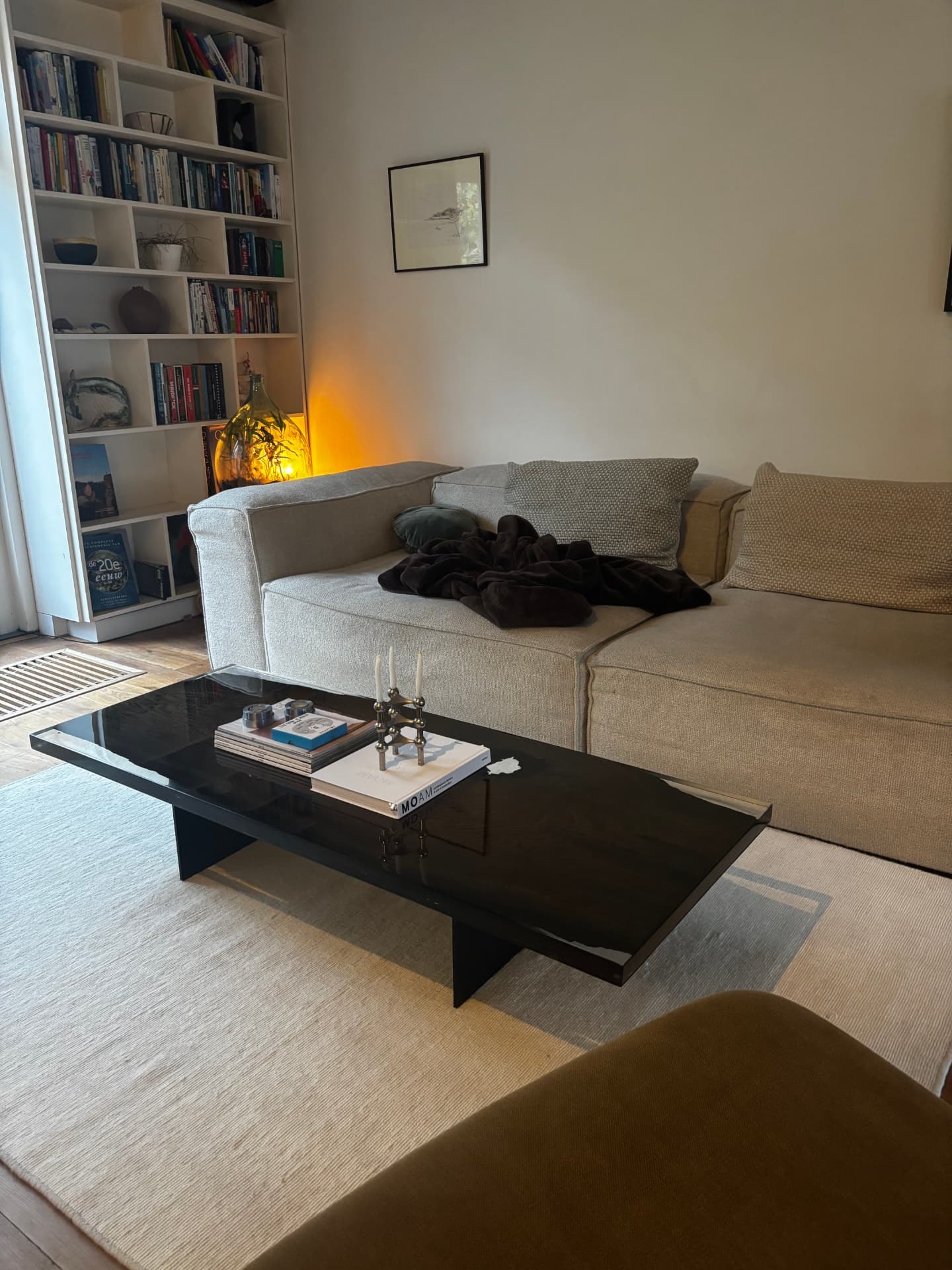 SALONTAFEL — beeld 1